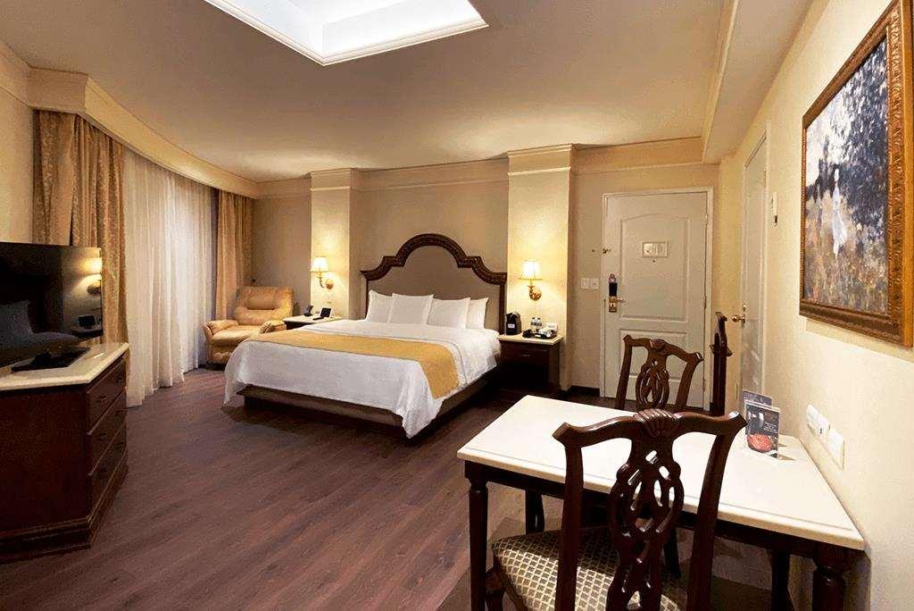 Safi Royal Luxury Valle San Pedro Garza Garcia Kamer foto A typical room at the hotel