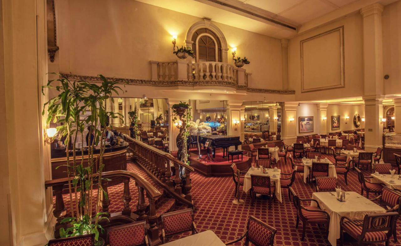 Safi Royal Luxury Valle San Pedro Garza Garcia Buitenkant foto The interior of the restaurant