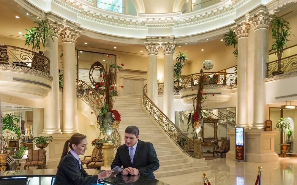 Safi Royal Luxury Valle San Pedro Garza Garcia Buitenkant foto Lobby